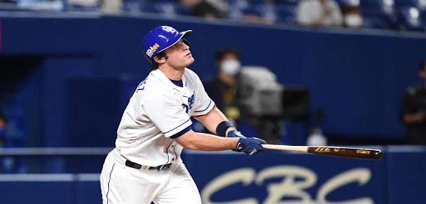 O jogador de beisebol Ariel José Martínez Camacho decidiu contra os Tigres da Venezuela com seu 7º HR