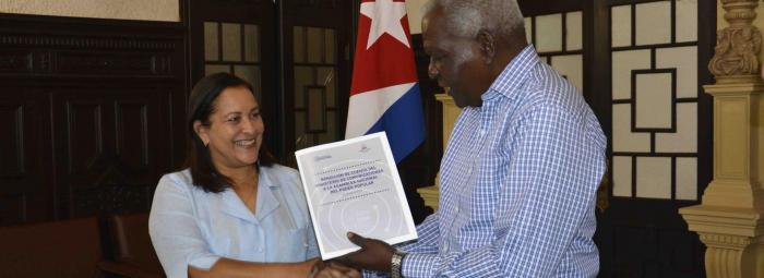 Recibe Presidente del Parlamento cubano informe de rendición de cuenta del Ministerio de Comunicaciones