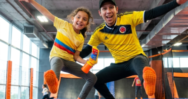 Hola_Vacaciones, fútbol y movimiento: la combinación que invita a las familias colombianas a dejar las pantallas y volver a jugar
